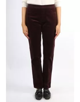 A little color never hurt anyone. Who said winter has got to be boring. This Vassalli Pinwheel baby Corduroy pants that are perfect for the season. In a straight leg and stitch details, the pull on pants come in a variety of colors that allow you to mix a